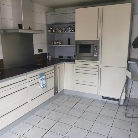 Room's Near Belval University *